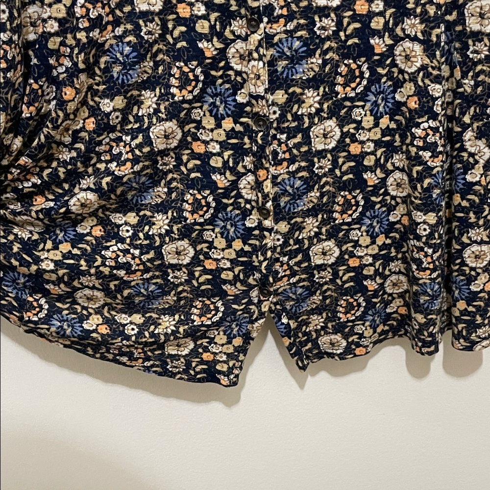 Lucky Brand Blue Floral V-Neck Button-down Top - Soft Knit Tunic, Size 3X - Picture 5 of 11